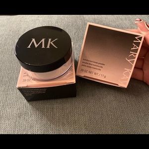 Translucent powder Mary Kay